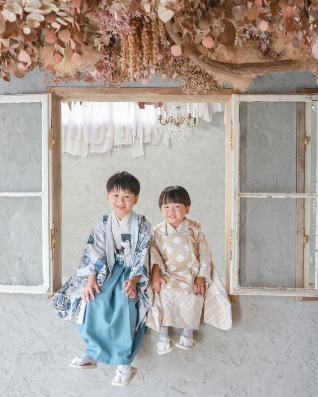 .

753photo🤍

仲良しニコニコ兄弟で
たくさん笑いながら
楽しく撮影させていただきました🥰

#photostudiohimawari 
#フォトスタジオヒマワリ
#滋賀県フォトスタジオ 
#フォトスタジオ 
#スタジオ撮影
#753撮影 
#753 
#七五三
#滋賀753 
#滋賀七五三
#バースデーフォト 
#関西フォトスタジオ 
#京都フォトスタジオ 
#滋賀バースデー
#滋賀フォト