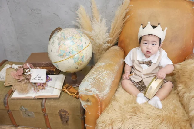 .

1st birthday photo🤍

おしゃべりや歩くのが
とっても上手で
楽しく撮影させていただきました📷🤍

#photostudiohimawari 
#フォトスタジオヒマワリ
#滋賀県フォトスタジオ 
#フォトスタジオ 
#スタジオ撮影
#753撮影 
#753 
#七五三
#滋賀753 
#滋賀七五三
#バースデーフォト 
#関西フォトスタジオ 
#京都フォトスタジオ 
#滋賀バースデー
#滋賀フォト