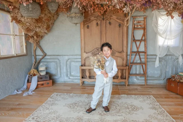 .

6th birthday photo🤍

たくさんお話ししながら
いろんなポーズに挑戦してくれて
楽しく撮影させていただきました☺️🤍

#photostudiohimawari 
#フォトスタジオヒマワリ
#滋賀県フォトスタジオ 
#フォトスタジオ 
#スタジオ撮影
#753撮影 
#753 
#七五三
#滋賀753 
#滋賀七五三
#バースデーフォト 
#関西フォトスタジオ 
#京都フォトスタジオ 
#滋賀バースデー
#滋賀フォト