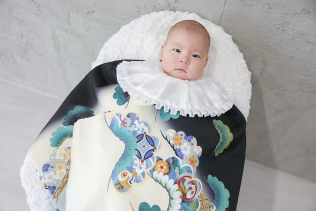 .

お宮photo🤍

カメラを不思議そうに見つめながら
いろんな表情を見せてくれました☺️🤍
前回七五三で撮影させてもらったお兄ちゃんたちとの
兄弟ショットも可愛かったです🥰

#photostudiohimawari 
#フォトスタジオヒマワリ
#滋賀県フォトスタジオ 
#フォトスタジオ 
#スタジオ撮影