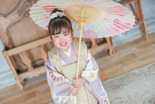 .

753 photo🤍

スタッフと一緒に遊びながら
たくさんニコニコ笑顔を
見せてくれました☺️🤍

#photostudiohimawari 
#フォトスタジオヒマワリ
#滋賀県フォトスタジオ 
#フォトスタジオ 
#スタジオ撮影