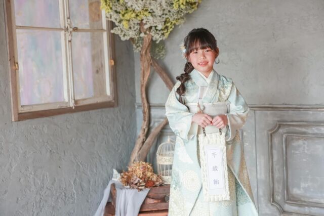 .

753 photo🤍

最初は少しドキドキしていた様子でしたが
慣れてきたらスタッフと一緒にお話しを楽しみながら
可愛い笑顔を見せてくれました☺️🤍

#photostudiohimawari 
#フォトスタジオヒマワリ
#滋賀県フォトスタジオ 
#フォトスタジオ 
#スタジオ撮影