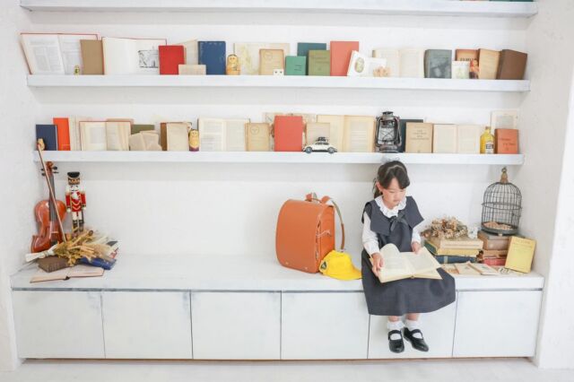 .

卒園入学photo🤍

卒園入学の記念撮影で
ご来店してくださいました🌸
スタッフと一緒にクイズをして楽しみながら
最後まで撮影頑張ってくれました🥰
小学校生活楽しんでくださいね☺️🤍

#photostudiohimawari 
#フォトスタジオヒマワリ
#滋賀県フォトスタジオ 
#フォトスタジオ 
#スタジオ撮影