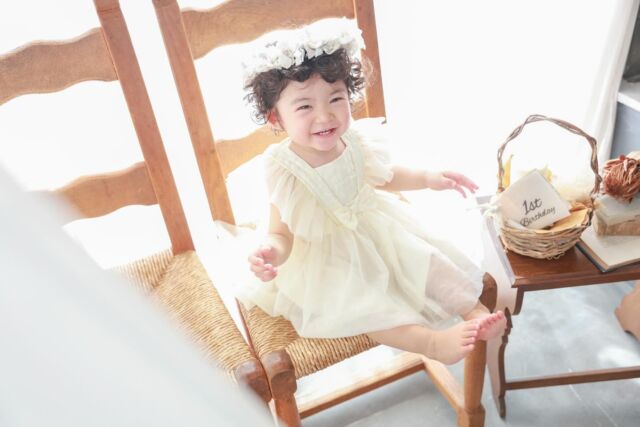 .

1st birthday photo🤍

ニコニコ笑顔が可愛すぎて
たくさん可愛い笑顔を
撮らせてくれました🥰
シャボン玉で喜んでいる姿にも
癒されました🫧

#photostudiohimawari 
#フォトスタジオヒマワリ
#滋賀県フォトスタジオ 
#フォトスタジオ 
#スタジオ撮影