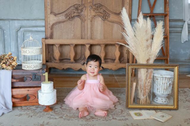 .

1st birthday photo♡

ニコニコ笑顔が可愛いくて
カメラ目線でたくさん
可愛い表情を見せてくれました🥰

#photostudiohimawari 
#フォトスタジオヒマワリ
#滋賀県フォトスタジオ 
#フォトスタジオ 
#スタジオ撮影