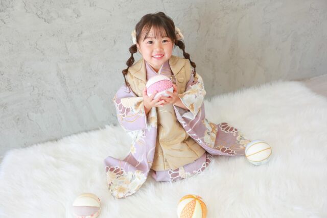 .

753photo♡

最初は少し照れていた様子でしたが
慣れてきたら
可愛い笑顔をたくさん見せてくれました🥰🤍

#photostudiohimawari 
#フォトスタジオヒマワリ
#滋賀県フォトスタジオ 
#フォトスタジオ 
#スタジオ撮影
