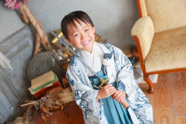 .

753photo🤍

ニコニコ笑顔がとても上手で
スタッフとたくさん遊びながら
最後まで頑張ってくれました📷🤍

#photostudiohimawari 
#フォトスタジオヒマワリ
#滋賀県フォトスタジオ 
#フォトスタジオ 
#七五三フォト