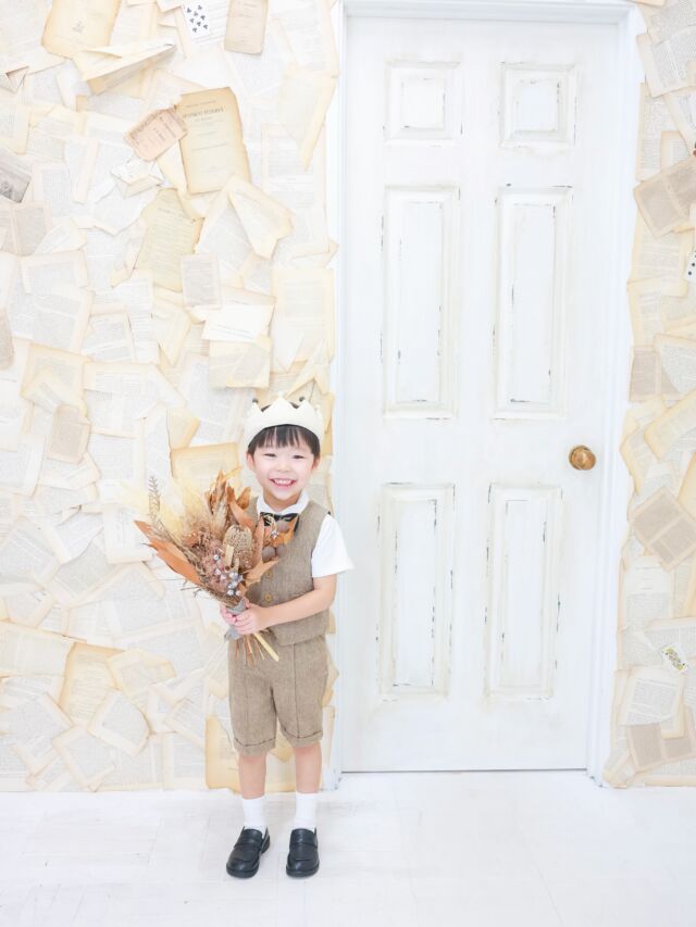 .

plan ▶︎ 4th birthday🤍
studio ▶︎ ブランカ

2回目のご来店で
お兄さんになった姿を見せてくれました☺️
ママパパにとても優しくて
そしてたくさん笑顔も見せてくれて
楽しく撮影させていただきました🥰🌟

#photostudiohimawari 
#フォトスタジオヒマワリ
#滋賀県フォトスタジオ 
#フォトスタジオ 
#バーズデーフォト